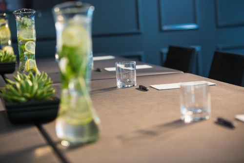 Staypineapple, An Iconic Hotel, The Loop image 1