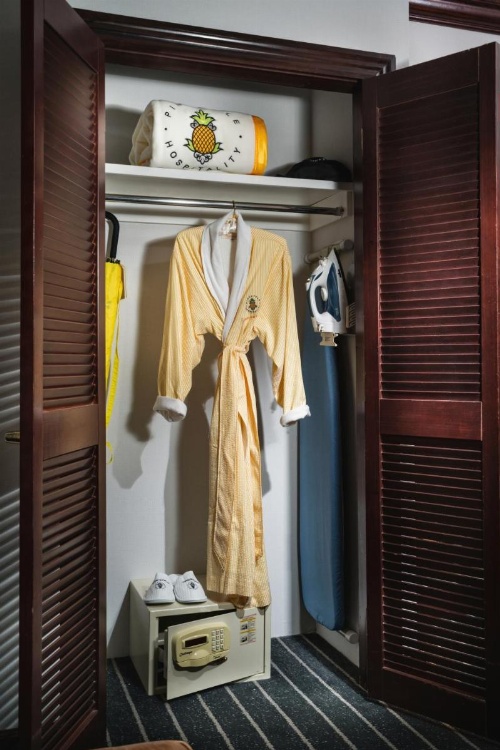 Staypineapple, An Iconic Hotel, The Loop image 20