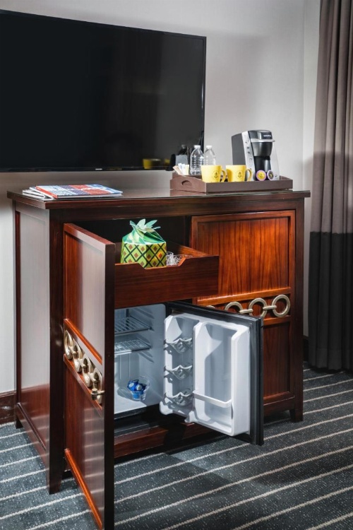 Staypineapple, An Iconic Hotel, The Loop image 21