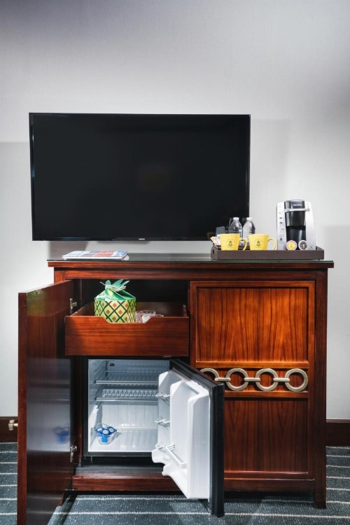 Staypineapple, An Iconic Hotel, The Loop image 24